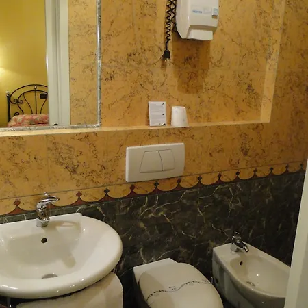 Hotel Le Lanterne Borgo San Dalmazzo