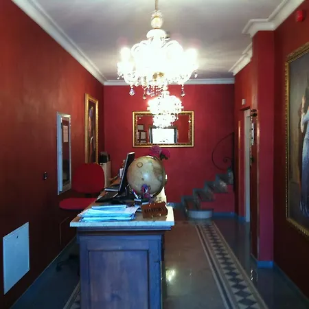 Отель Le Lanterne 3*