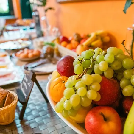 Le Lanterne מלון 3*